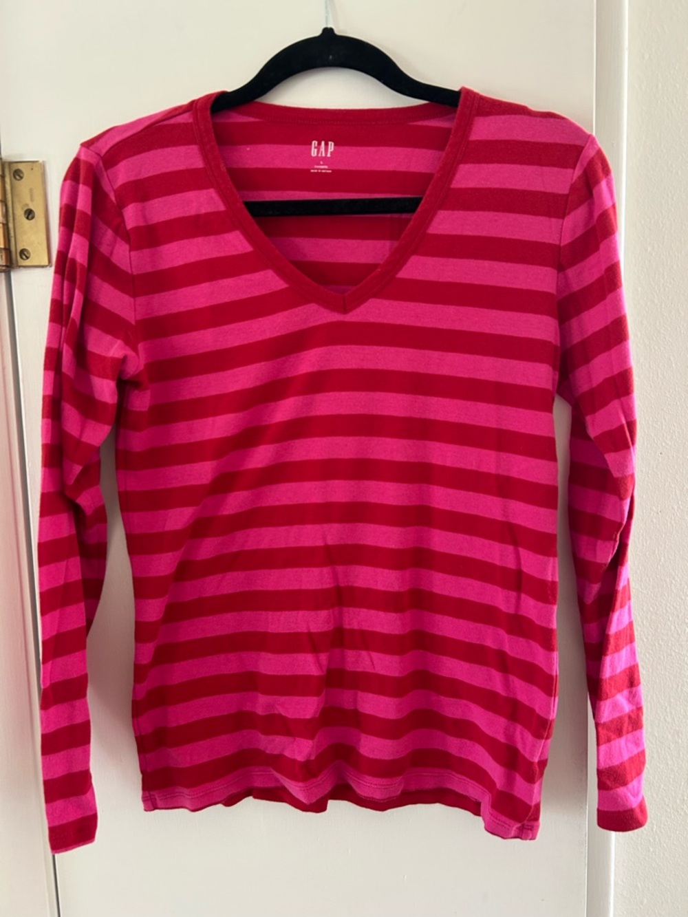 GAP Pink & Magenta Striped V-Neck Longsleeve